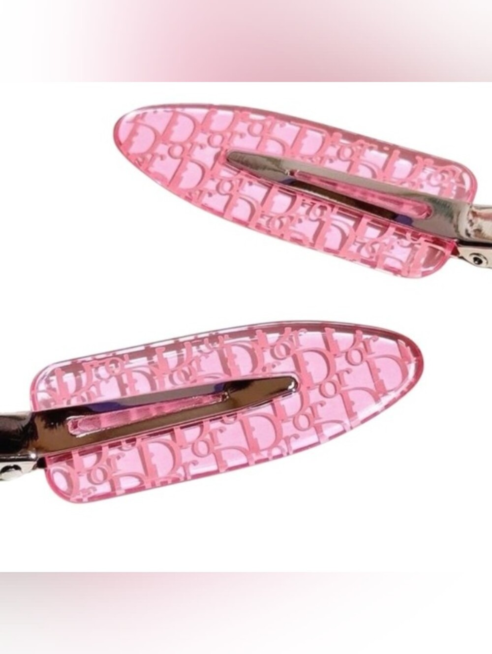 DIOR Backstage VIP Pink Hair Clips NEW & SEALED - Picture 2 of 3